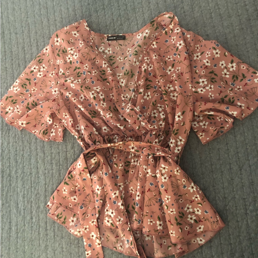 Floral top